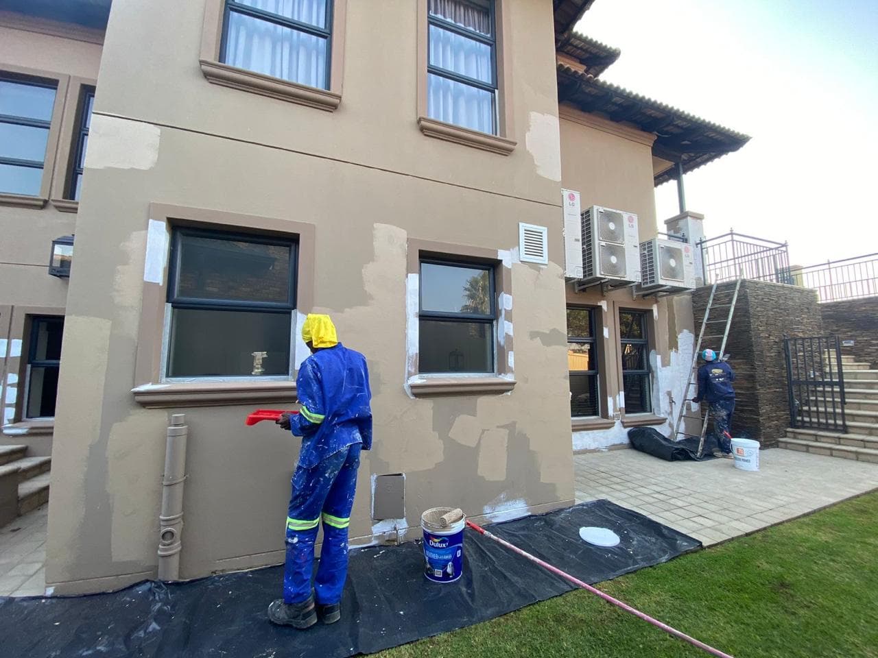 Imagine Contractors painting the exterior of a Johannesburg home